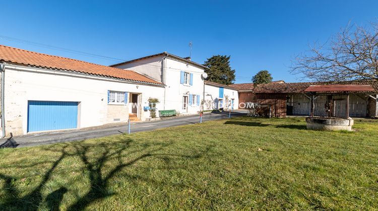 Ma-Cabane - Vente Maison SAINT-ASTIER, 276 m²