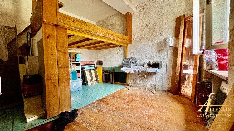 Ma-Cabane - Vente Maison SAINT-ASTIER, 182 m²