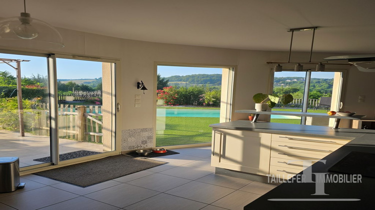 Ma-Cabane - Vente Maison Saint-Astier, 210 m²