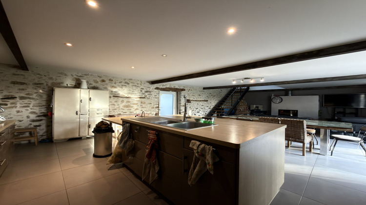 Ma-Cabane - Vente Maison Saint-Aubin-d'Aubigné, 261 m²