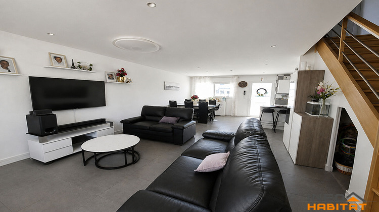 Ma-Cabane - Vente Maison SAINT-AUBIN-D'AUBIGNE, 105 m²