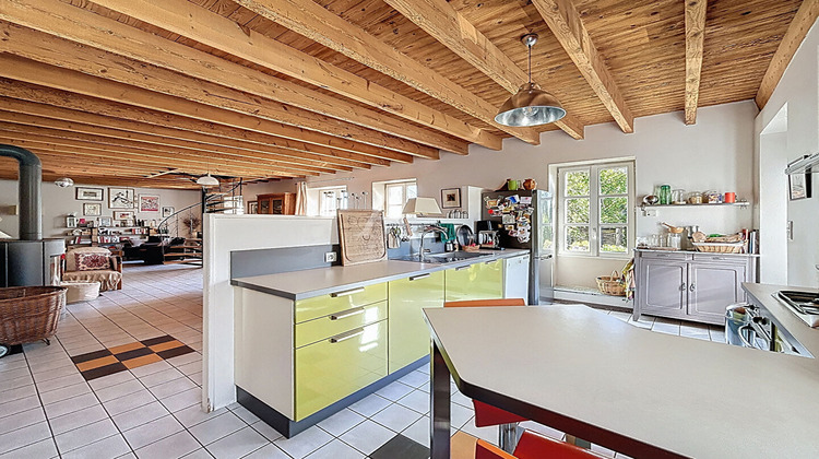 Ma-Cabane - Vente Maison SAINT-AUGUSTIN-DES-BOIS, 180 m²