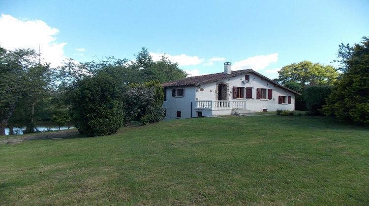 Ma-Cabane - Vente Maison SAINT AUVENT, 132 m²