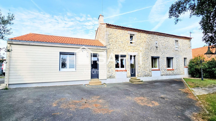 Ma-Cabane - Vente Maison Saint-Avaugourd-des-Landes, 225 m²