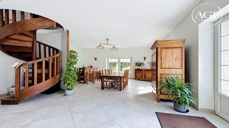 Ma-Cabane - Vente Maison SAINT-AY, 186 m²