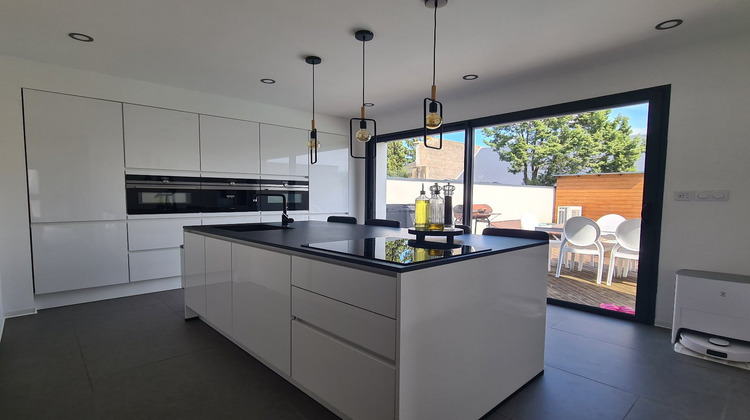 Ma-Cabane - Vente Maison SAINT BARTHELEMY D'ANJOU, 145 m²