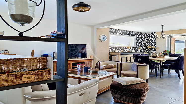 Ma-Cabane - Vente Maison SAINT-BARTHELEMY-D'ANJOU, 122 m²