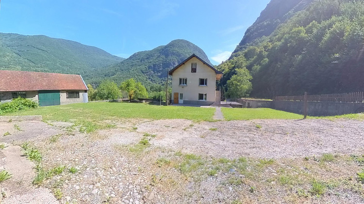Ma-Cabane - Vente Maison Saint-Barthelemy-de-Sechilienne, 140 m²