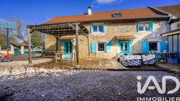 Ma-Cabane - Vente Maison Saint-Baudille-de-la-Tour, 100 m²