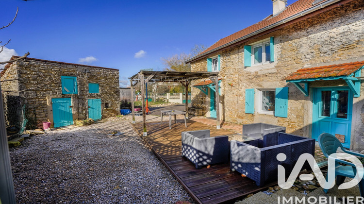 Ma-Cabane - Vente Maison Saint-Baudille-de-la-Tour, 100 m²