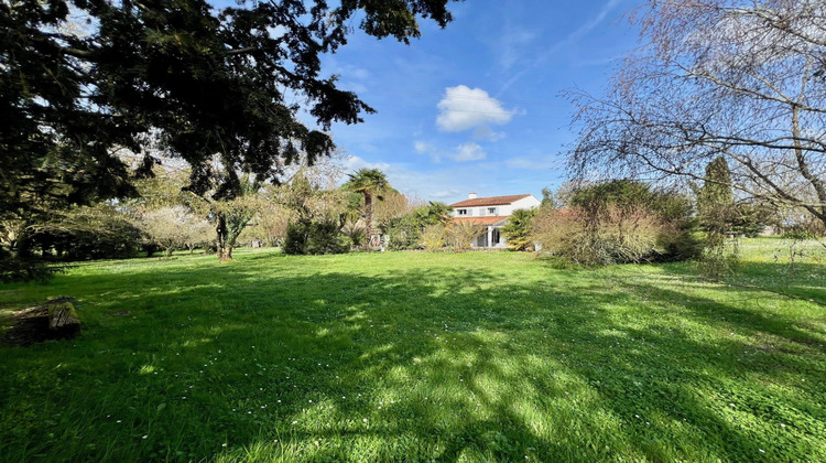 Ma-Cabane - Vente Maison Saint-Benoist-sur-Mer, 202 m²