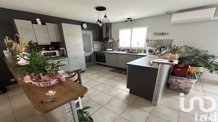 Ma-Cabane - Vente Maison Saint-Benoît-du-Sault, 127 m²