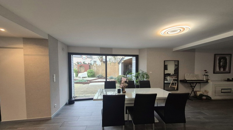 Ma-Cabane - Vente Maison SAINT BERTHEVIN, 176 m²