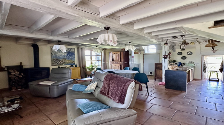 Ma-Cabane - Vente Maison Saint-Bonnet-de-Condat, 283 m²