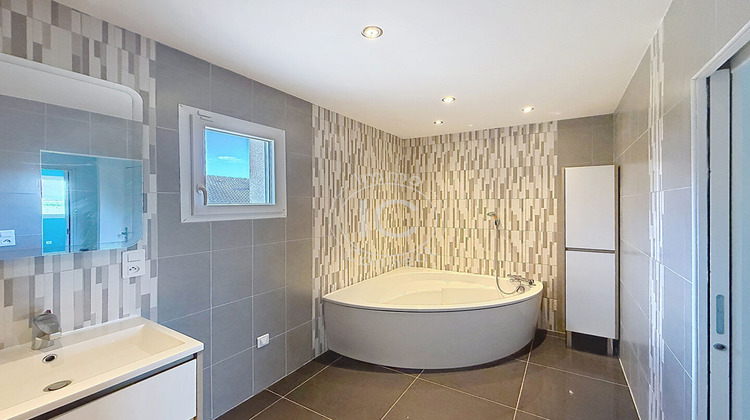 Ma-Cabane - Vente Maison SAINT-BONNET-DE-MURE, 137 m²