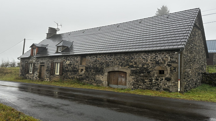 Ma-Cabane - Vente Maison Saint-Bonnet-de-Salers, 88 m²