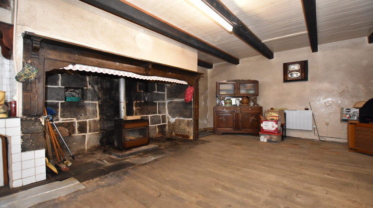 Ma-Cabane - Vente Maison Saint-Bonnet-de-Salers, 88 m²