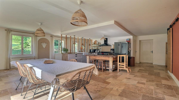 Ma-Cabane - Vente Maison SAINT BONNET DES BRUYERES, 156 m²