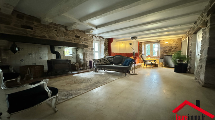 Ma-Cabane - Vente Maison Saint-Bonnet-la-Rivière, 323 m²