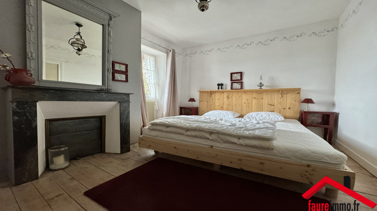 Ma-Cabane - Vente Maison Saint-Bonnet-la-Rivière, 323 m²