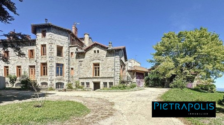 Ma-Cabane - Vente Maison Saint-Bonnet-le-Château, 718 m²