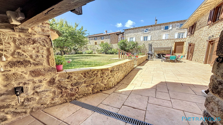 Ma-Cabane - Vente Maison Saint-Bonnet-le-Troncy, 221 m²