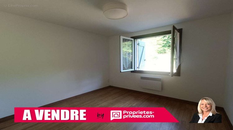 Ma-Cabane - Vente Maison SAINT BONNET LE TRONCY, 71 m²