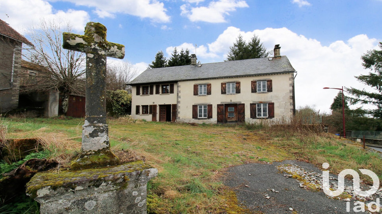 Ma-Cabane - Vente Maison Saint-Bonnet-Près-Bort, 145 m²