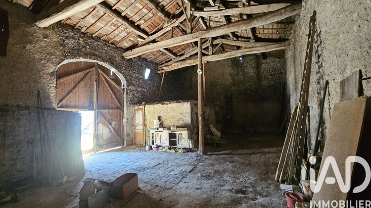 Ma-Cabane - Vente Maison Saint-Bonnet-Près-Riom, 160 m²