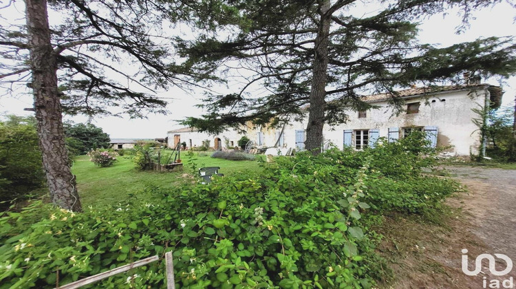 Ma-Cabane - Vente Maison Saint-Bonnet-sur-Gironde, 319 m²