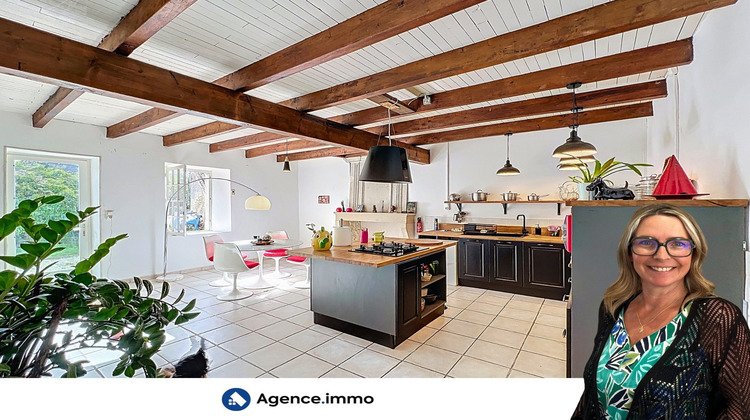 Ma-Cabane - Vente Maison Saint-Bonnet-sur-Gironde, 234 m²