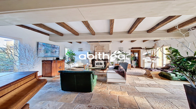 Ma-Cabane - Vente Maison Saint-Bonnet-sur-Gironde, 480 m²