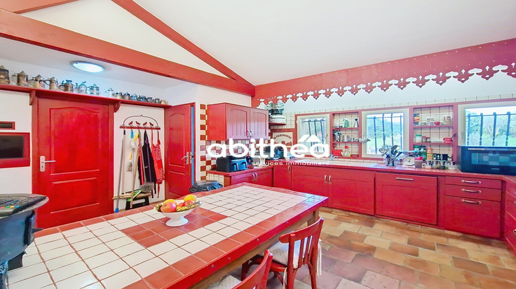 Ma-Cabane - Vente Maison Saint-Bonnet-sur-Gironde, 480 m²