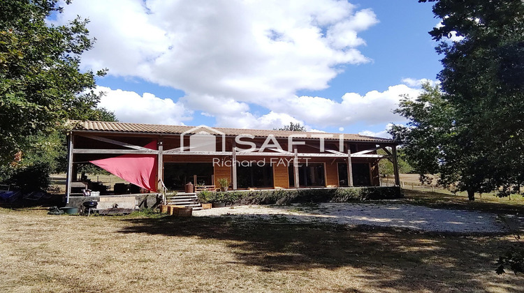 Ma-Cabane - Vente Maison Saint-Bonnet-sur-Gironde, 150 m²