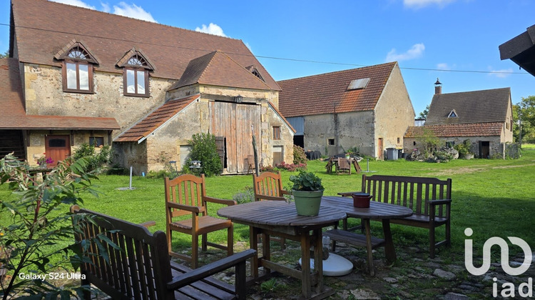 Ma-Cabane - Vente Maison Saint-Bonnet-Tronçais, 660 m²
