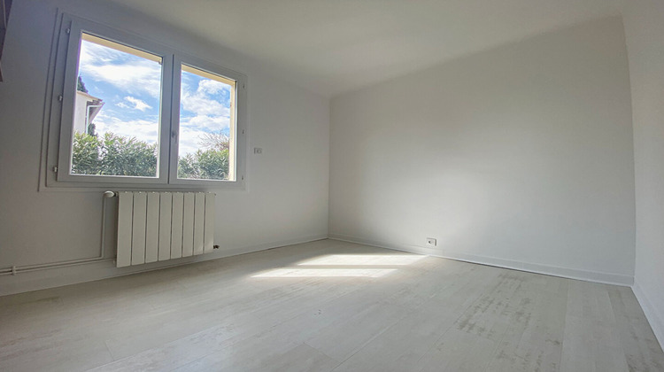 Ma-Cabane - Vente Maison SAINT-CANNAT, 73 m²