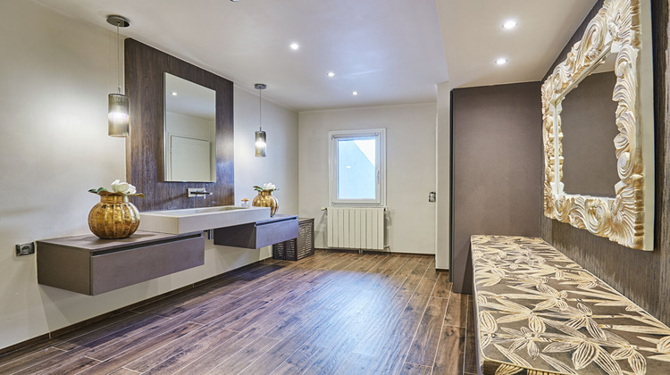 Ma-Cabane - Vente Maison SAINT-CANNAT, 215 m²