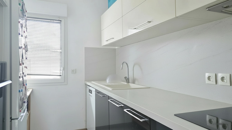 Ma-Cabane - Vente Maison SAINT-CANNAT, 77 m²