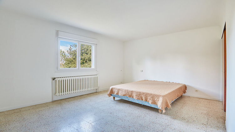 Ma-Cabane - Vente Maison SAINT-CANNAT, 200 m²