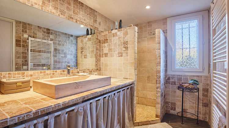 Ma-Cabane - Vente Maison SAINT-CANNAT, 200 m²