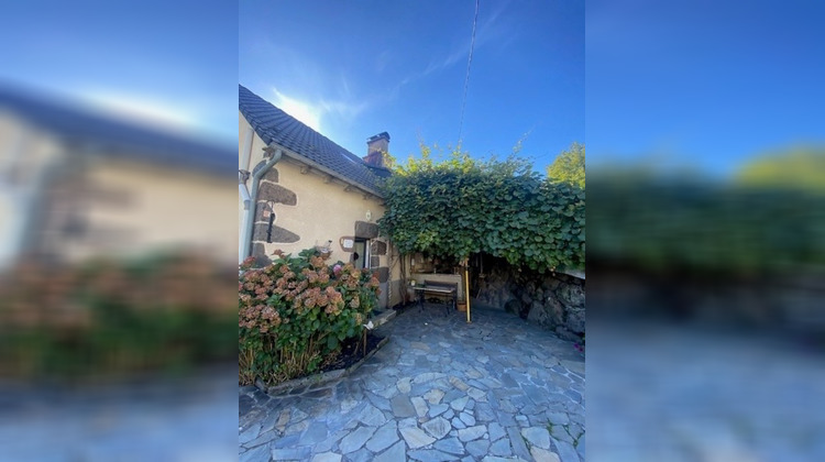 Ma-Cabane - Vente Maison SAINT CHAMANT, 66 m²