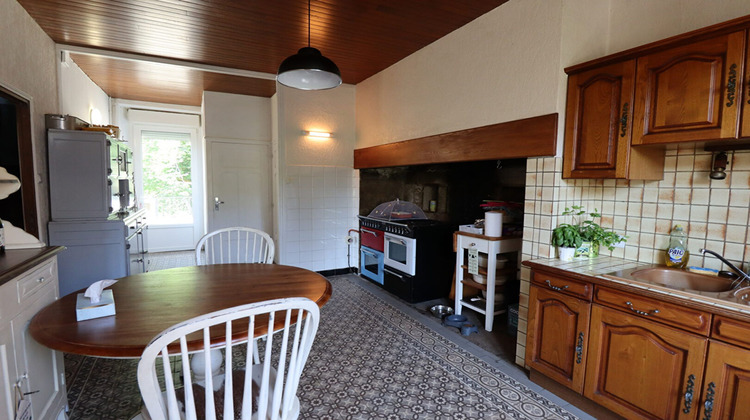Ma-Cabane - Vente Maison SAINT-CHAMANT, 156 m²