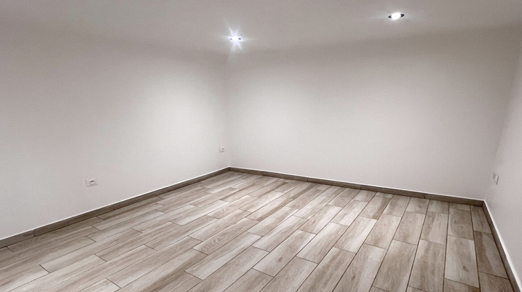 Ma-Cabane - Vente Maison SAINT-CHAMAS, 61 m²