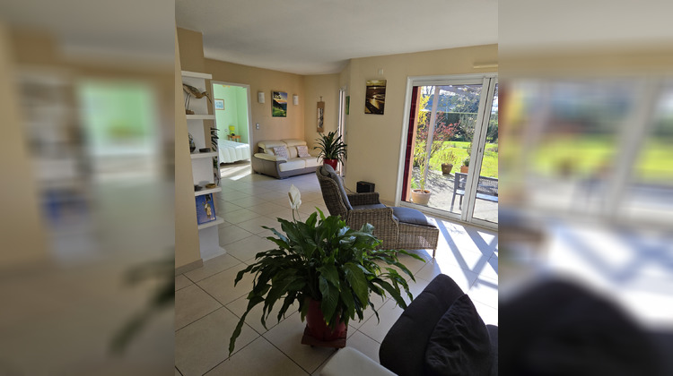 Ma-Cabane - Vente Maison Saint-Charles-la-Forêt, 202 m²