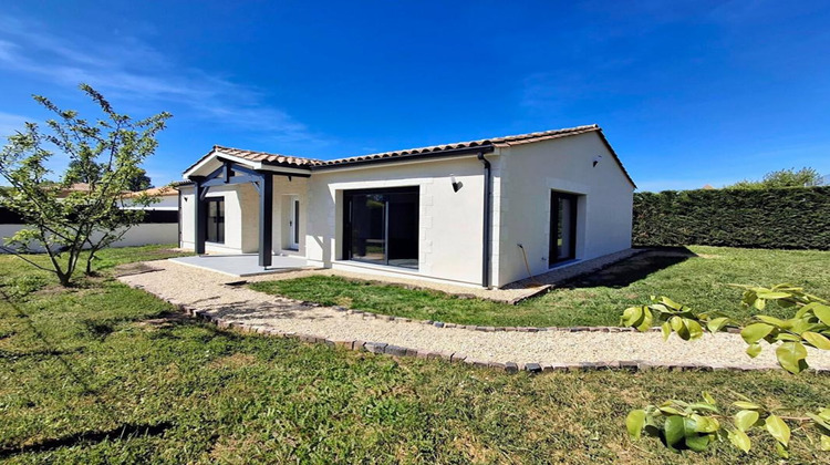 Ma-Cabane - Vente Maison SAINT CHRISTOLY DE BLAYE, 116 m²