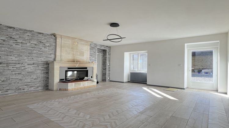 Ma-Cabane - Vente Maison Saint-Christophe, 185 m²