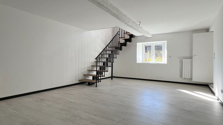 Ma-Cabane - Vente Maison Saint-Christophe, 185 m²