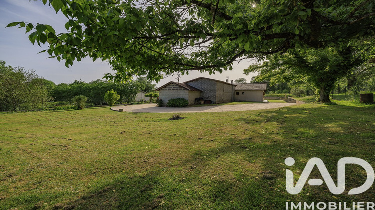 Ma-Cabane - Vente Maison Saint-Christophe-de-Double, 107 m²