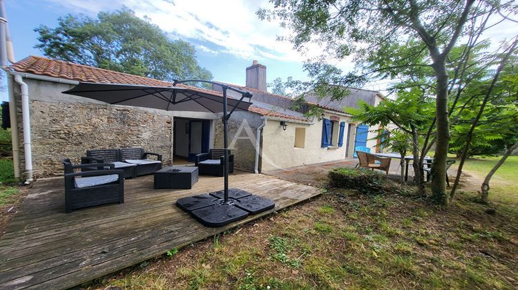 Ma-Cabane - Vente Maison SAINT-CHRISTOPHE-DU-LIGNERON, 123 m²