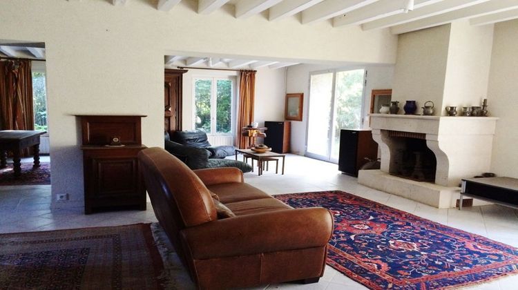 Ma-Cabane - Vente Maison SAINT-CHRISTOPHE-EN-BAZELLE, 250 m²